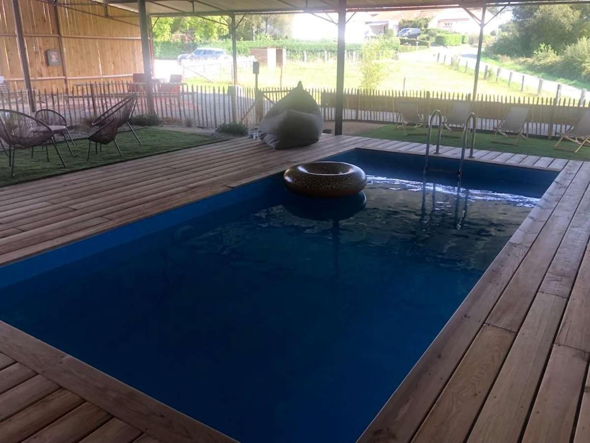Le Petit Monty Gite Cote Jardin Saint-Malo-du-Bois Exterior foto