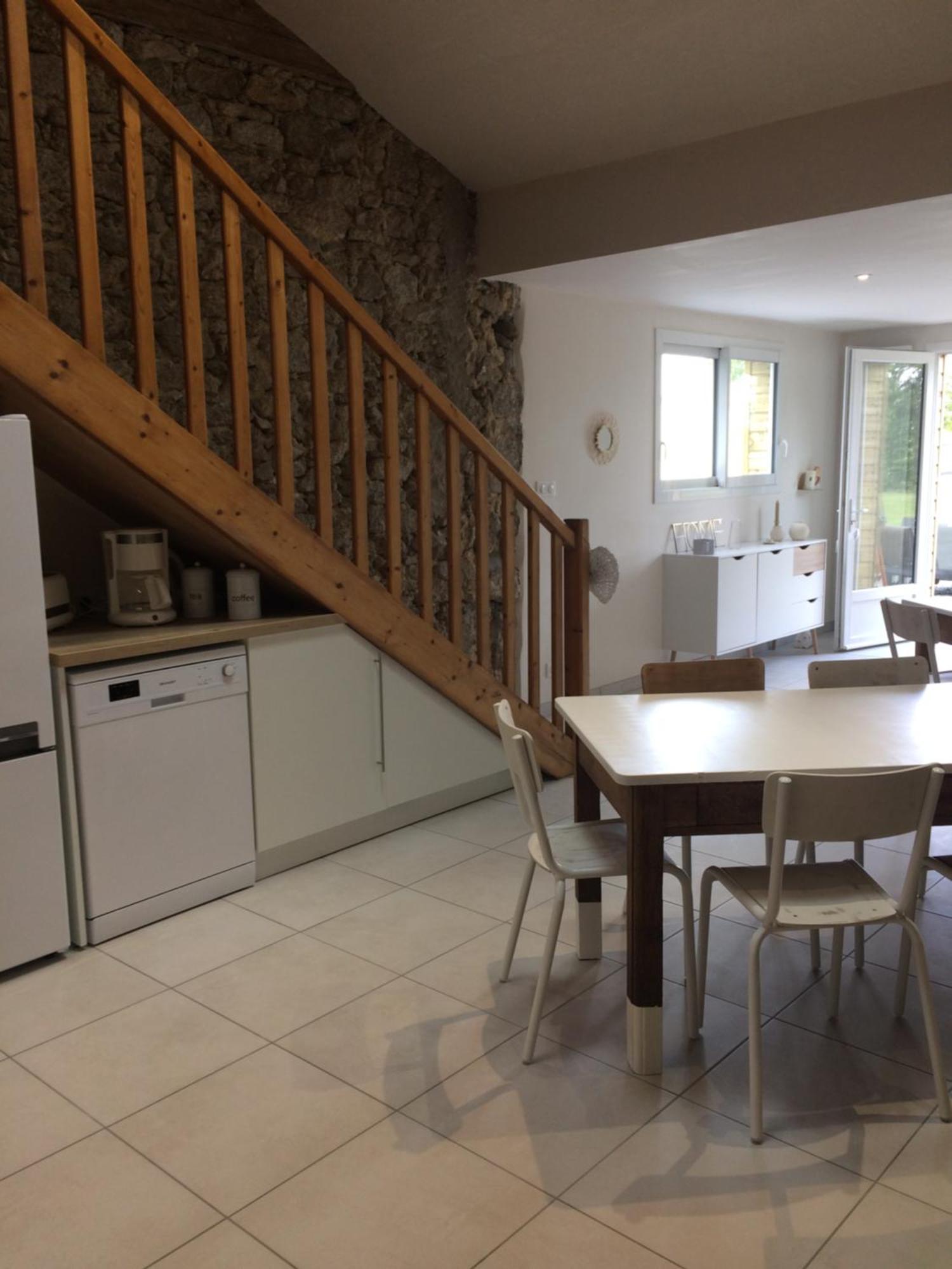 Le Petit Monty Gite Cote Jardin Saint-Malo-du-Bois Exterior foto